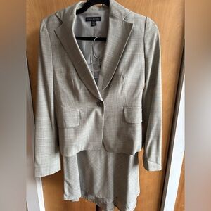 Banana Republic‎ Grey Blazer and Skirt Set